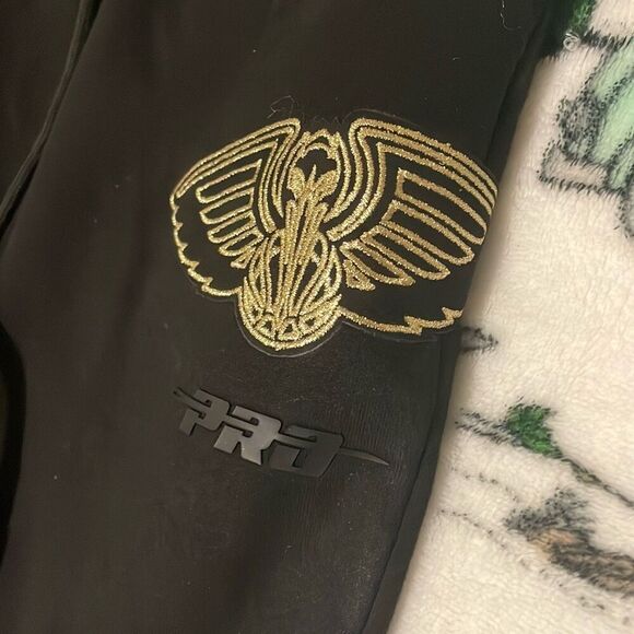 Unisex New Orleans pelicans black gold letter sweat pants jogger NBA size small - Picture 5 of 13